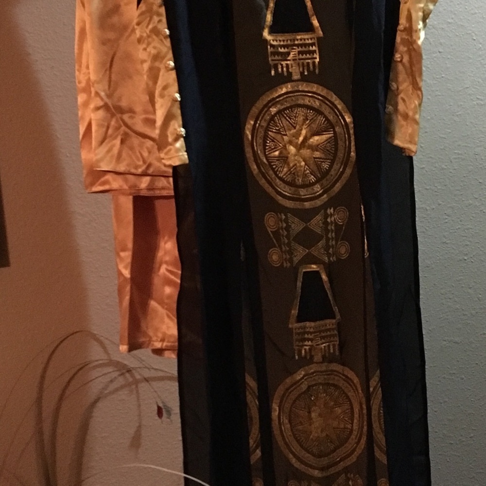 Traditional Vietnamese long tunac/ silky trousers